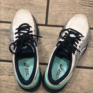 ASICS women’s shoes